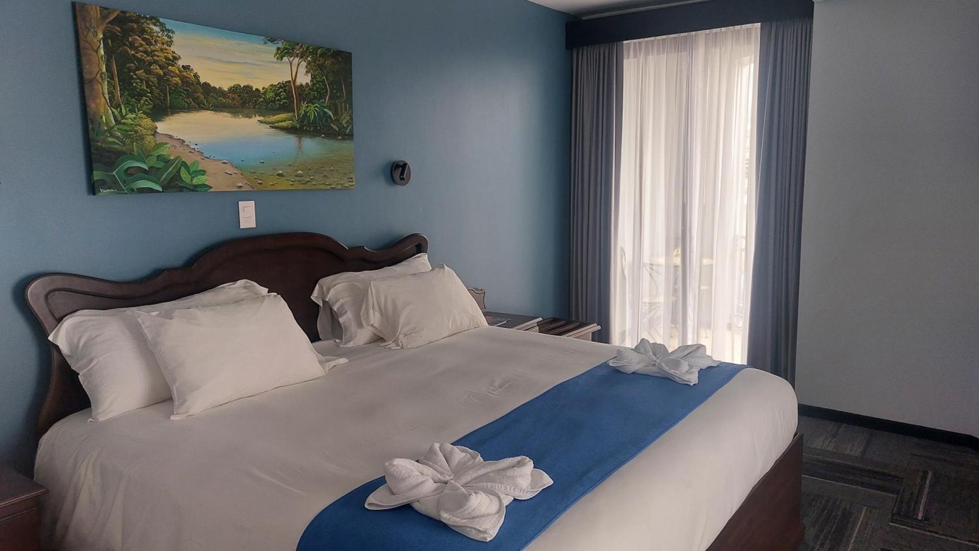 Hotel Luckys San Isidro De El General Bagian luar foto
