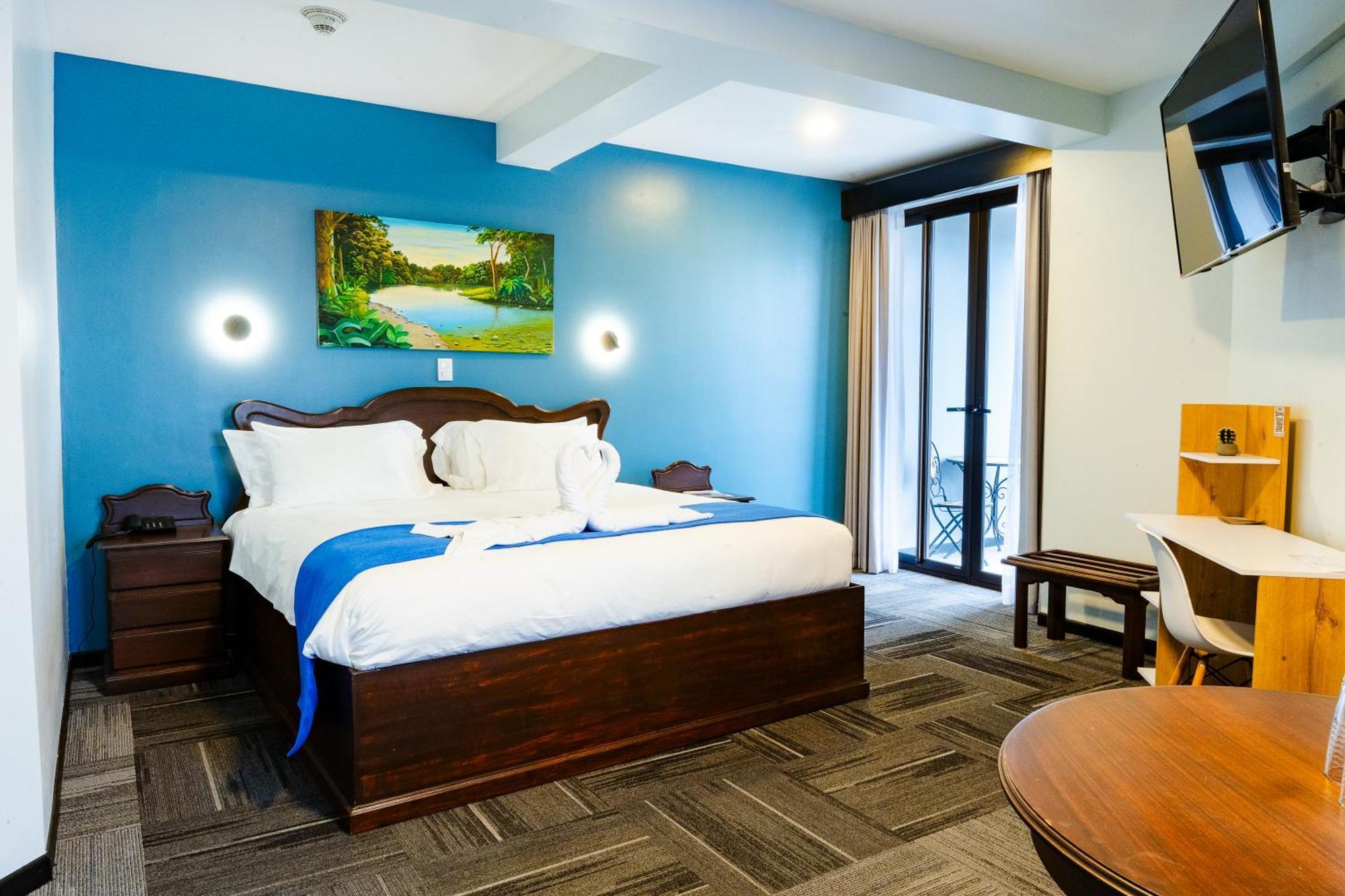 Hotel Luckys San Isidro De El General Bagian luar foto